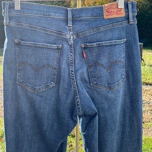 Levi’s 311 shaping skinny jeans size 31